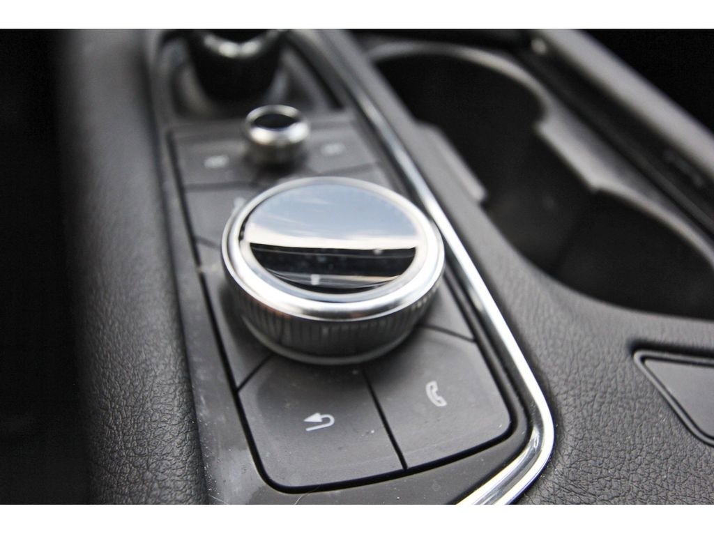 Used 2024 Cadillac XT6 Premium Luxury w/ Technology Package image 26