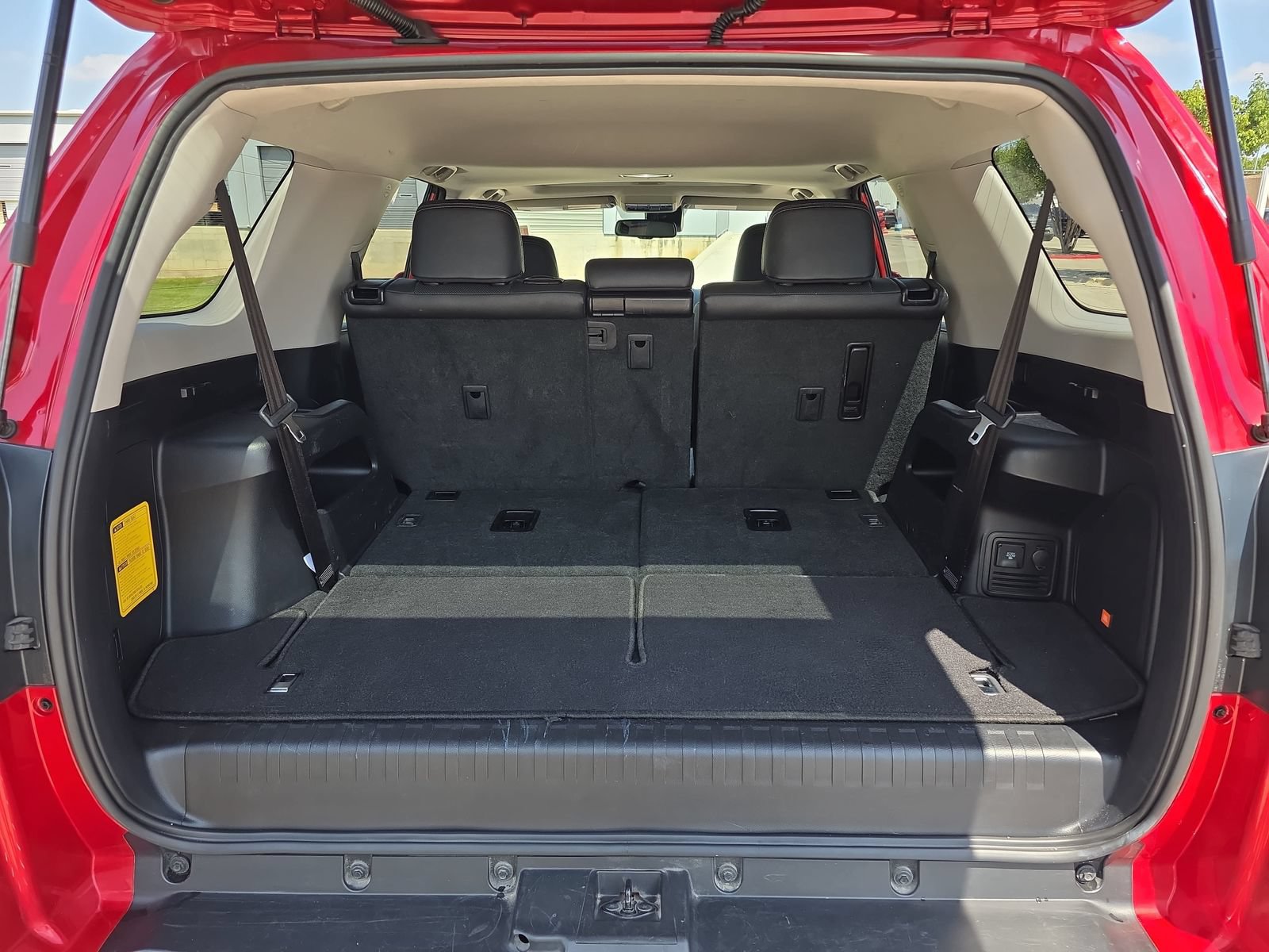 Used 2023 Toyota 4Runner Limited AWD/4WD image 31
