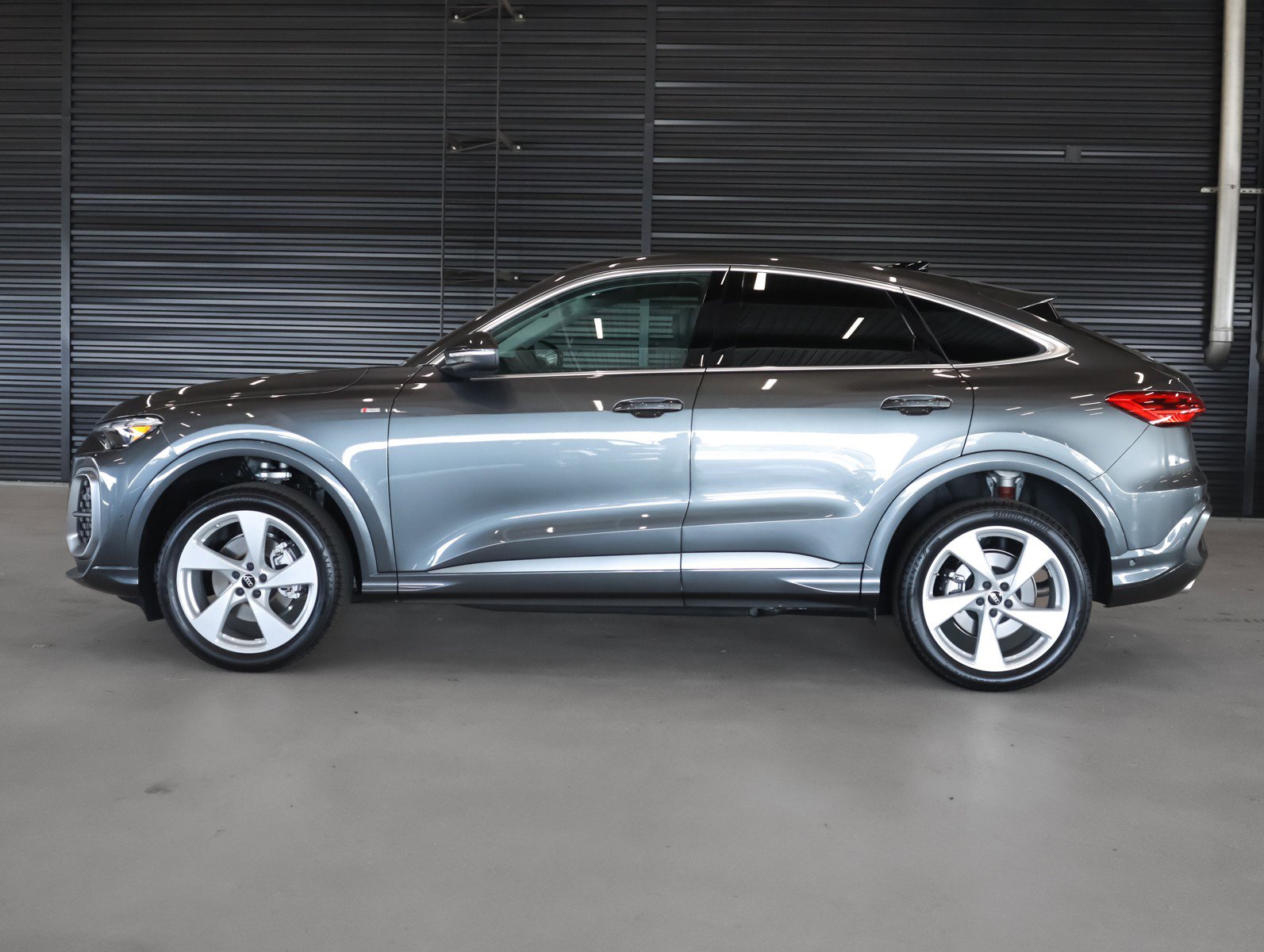 New 2026 Audi Q5 Premium Plus AWD/4WD image 14