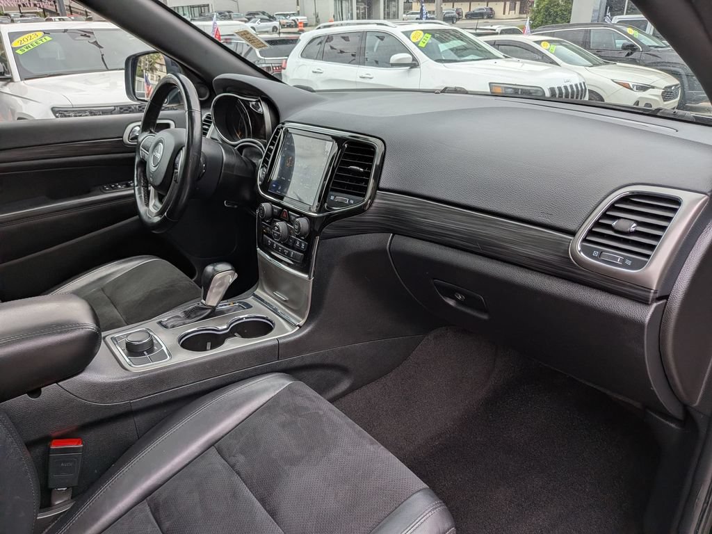 Used 2022 Jeep Grand Cherokee Laredo X AWD/4WD image 27