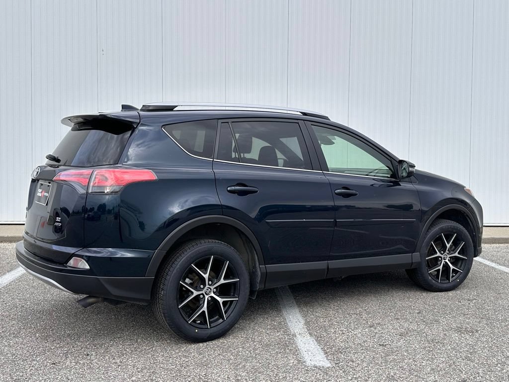 Used 2018 Toyota RAV4 SE w/ Power Extra Value Package AWD/4WD image 6