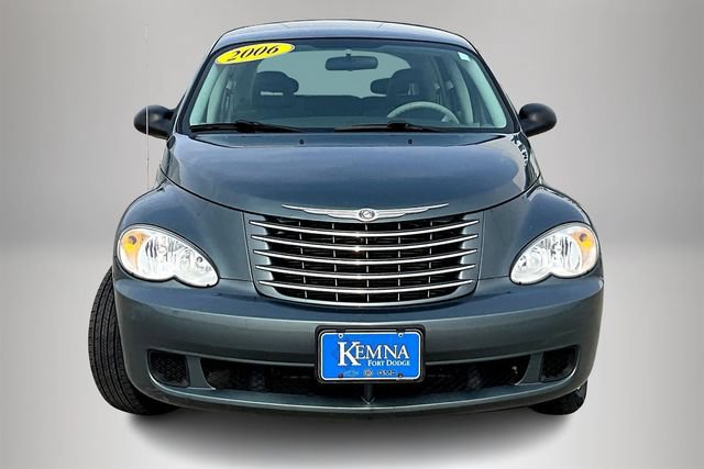 Used 2006 Chrysler PT Cruiser Touring FWD image 2