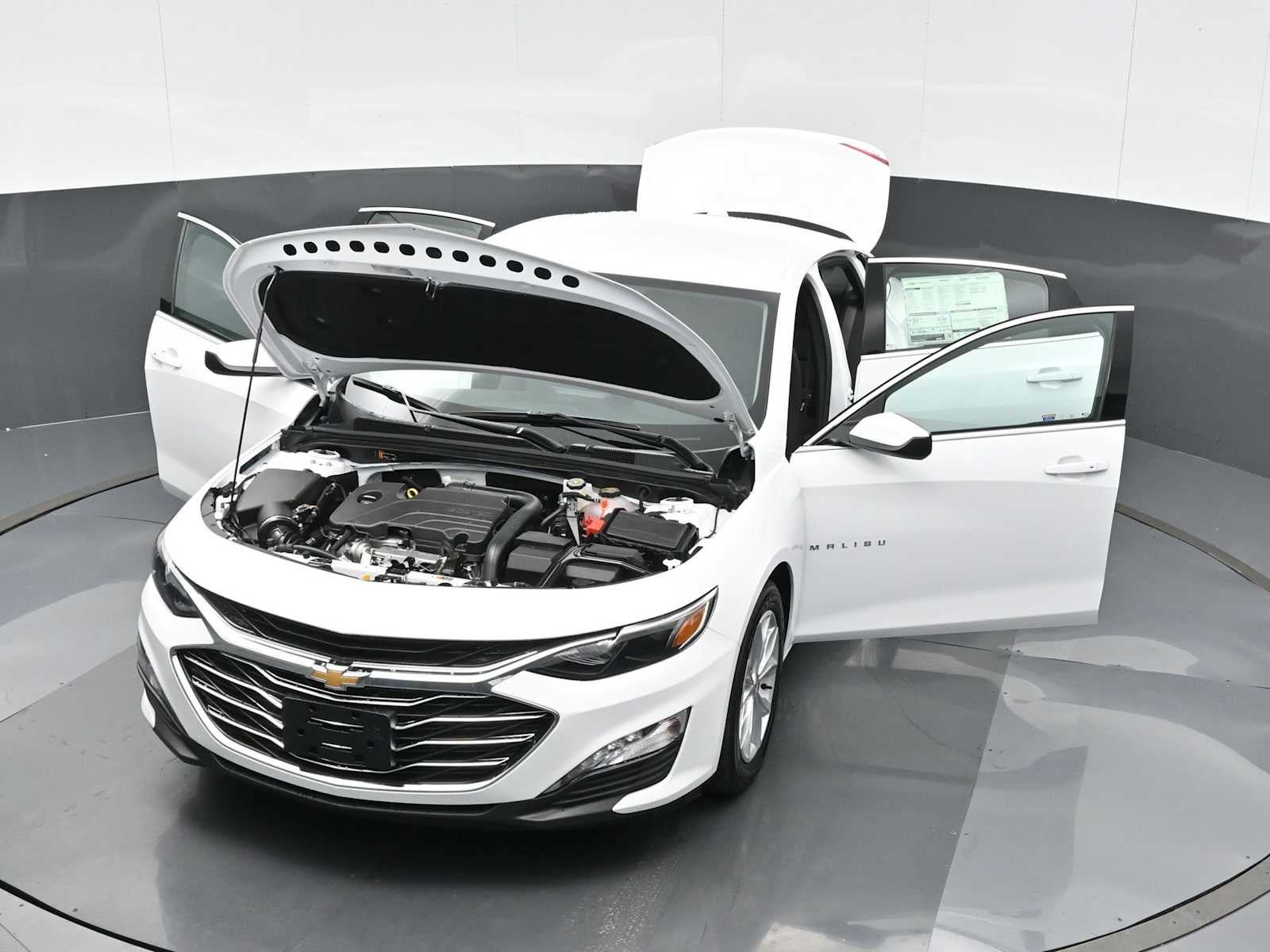 New 2025 Chevrolet Malibu LT FWD image 34