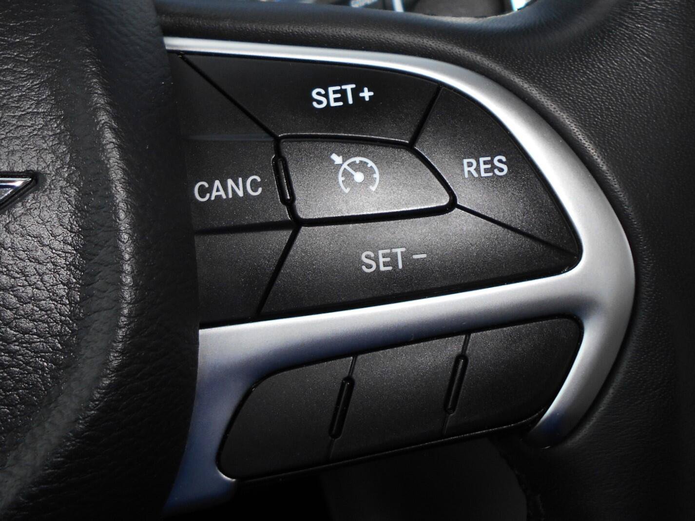 Used 2015 Chrysler 200 C w/ Navigation & Sound Group I FWD image 18