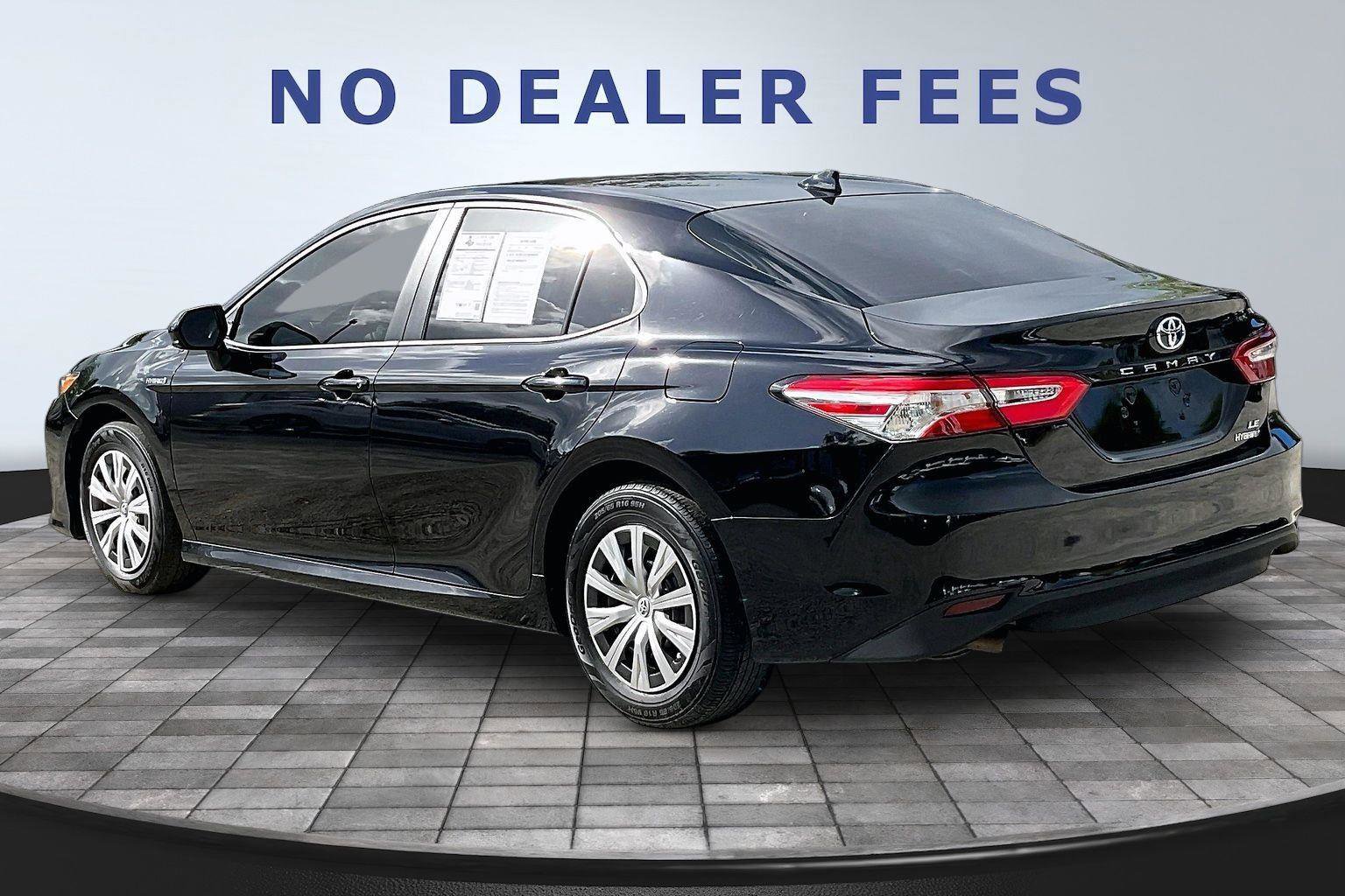 Used 2020 Toyota Camry LE FWD image 4