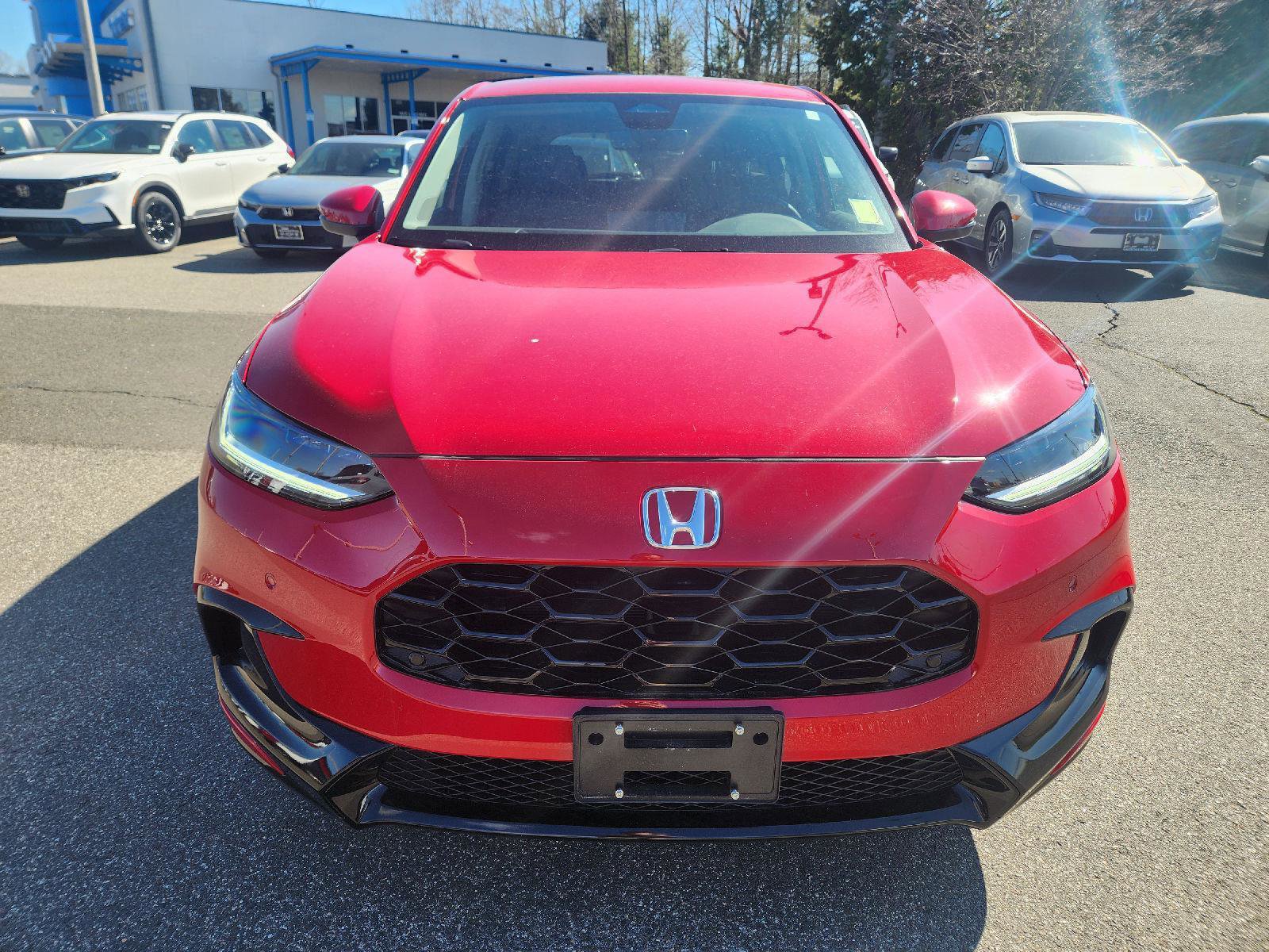 Used 2025 Honda HR-V EX-L image 2