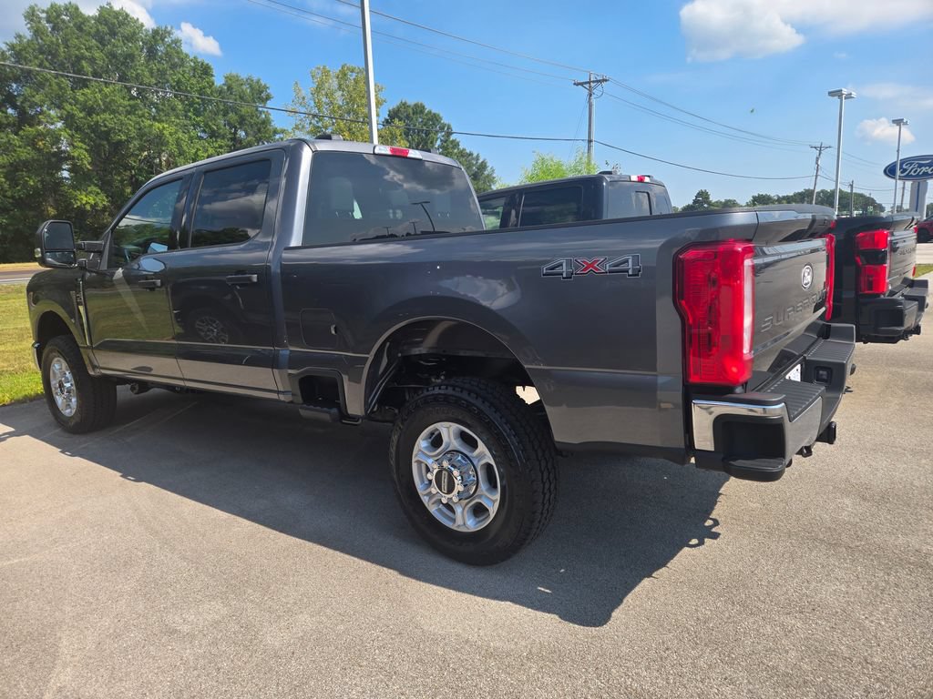 New 2027 Ford F250 XLT AWD/4WD image 3