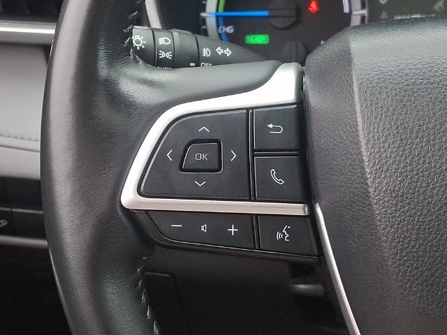 Used 2024 Toyota Highlander XLE AWD/4WD image 25