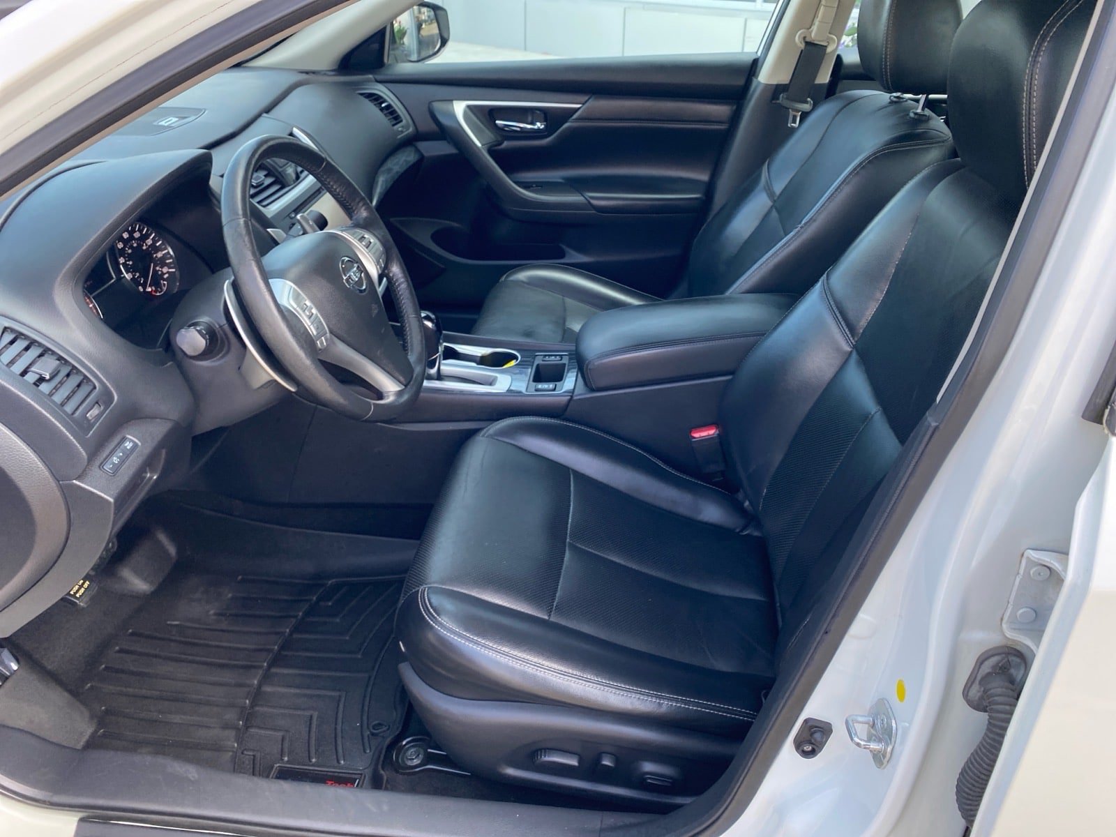 Used 2016 Nissan Altima 3.5 SL FWD image 9