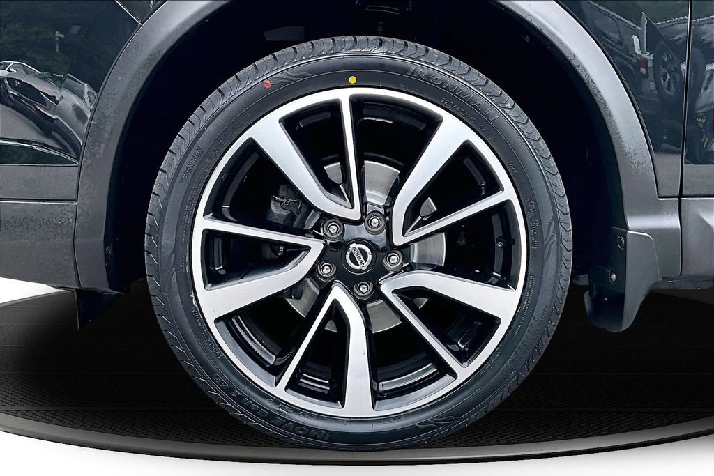 Used 2018 Nissan Rogue Sport SL w/ SL Premium Package AWD/4WD image 34