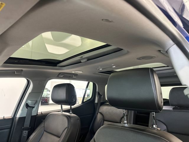 Used 2023 GMC Acadia SLT w/ Elevation Edition image 31