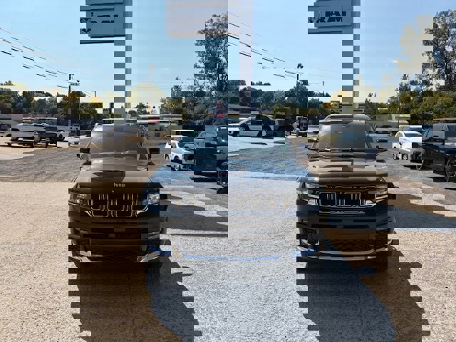 Used 2021 Jeep Grand Cherokee L Limited image 2