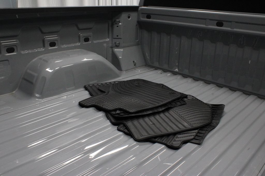 Used 2024 Chevrolet Silverado 1500 LT AWD/4WD image 19
