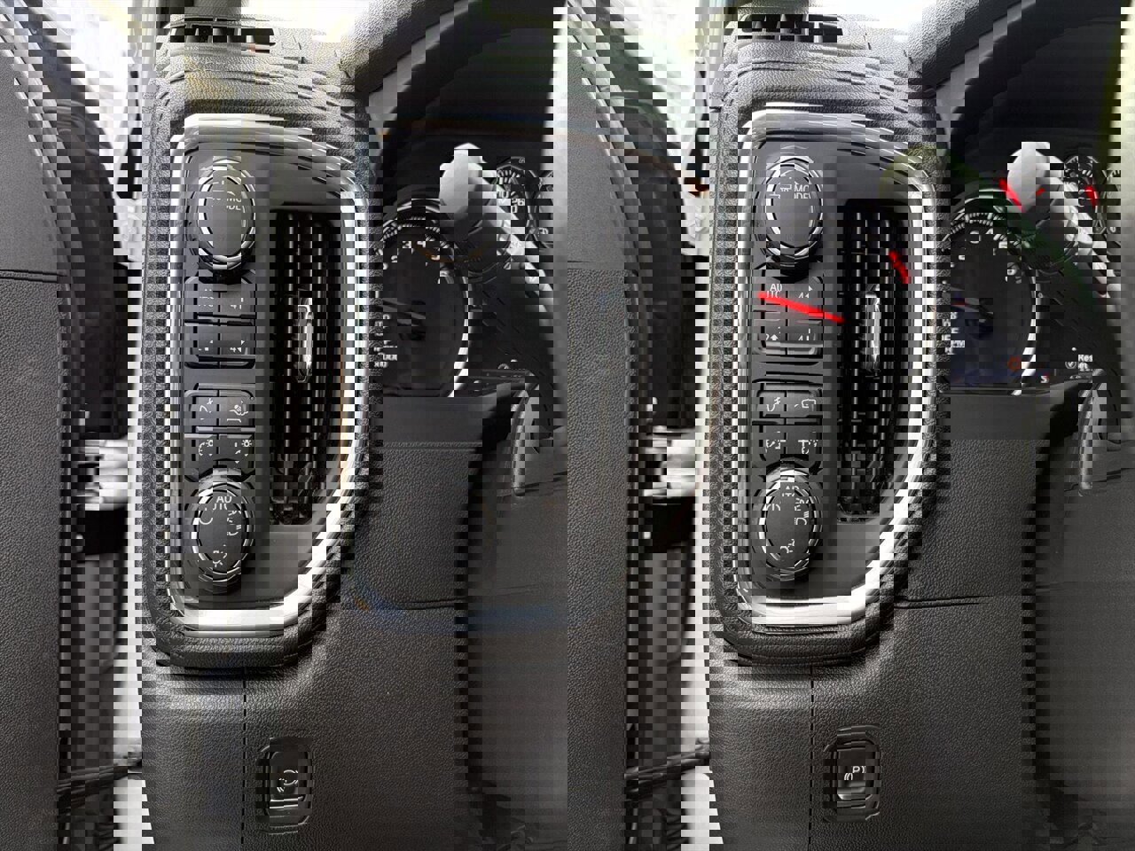 Used 2021 Chevrolet Silverado 1500 LT Trail Boss w/ Convenience Package II image 19