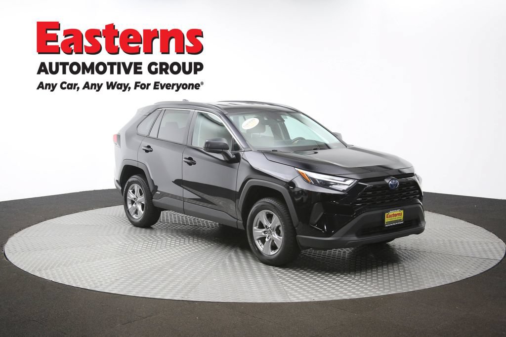 Used 2023 Toyota RAV4 LE AWD/4WD image 48