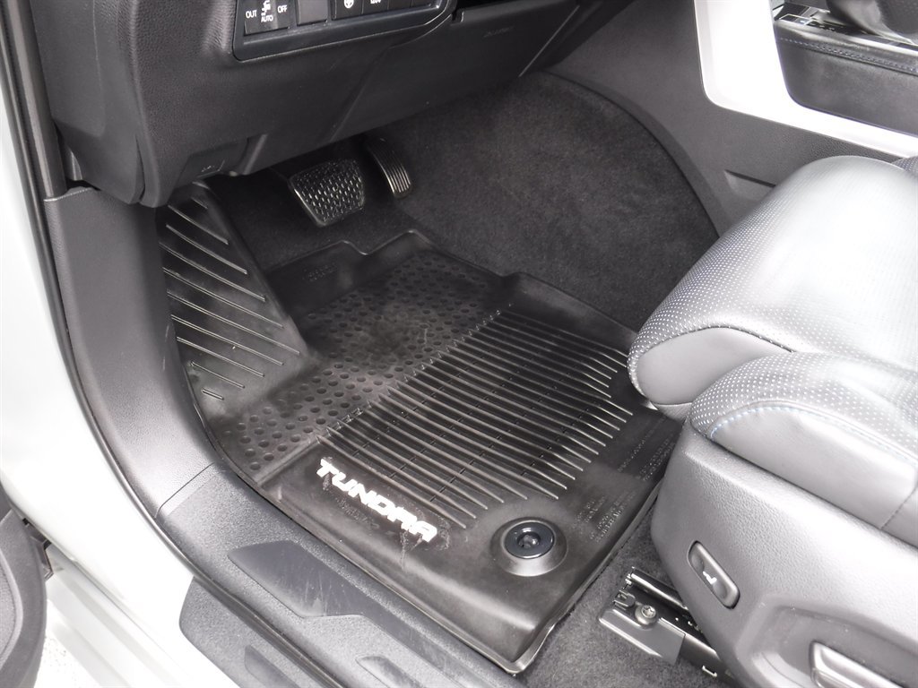 Used 2024 Toyota Tundra Platinum image 18