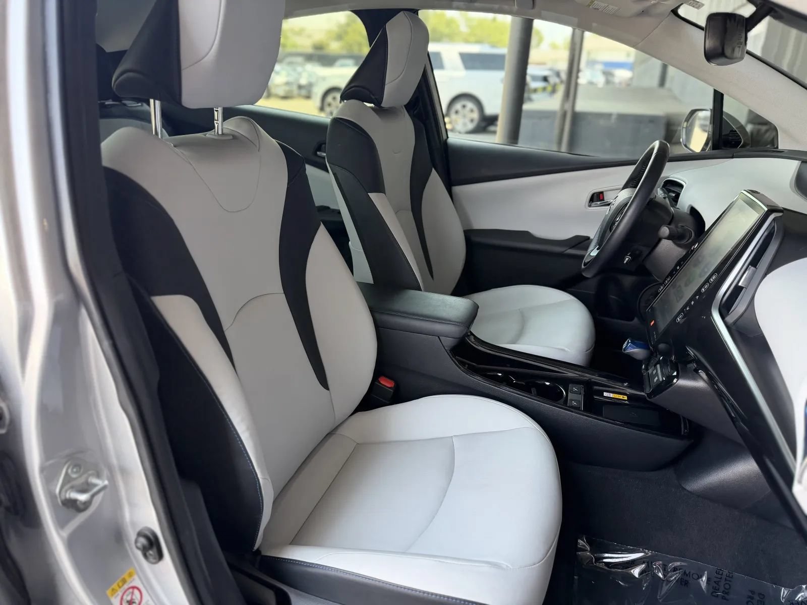 Used 2019 Toyota Prius Limited w/ Carpet Mat Package FWD image 71