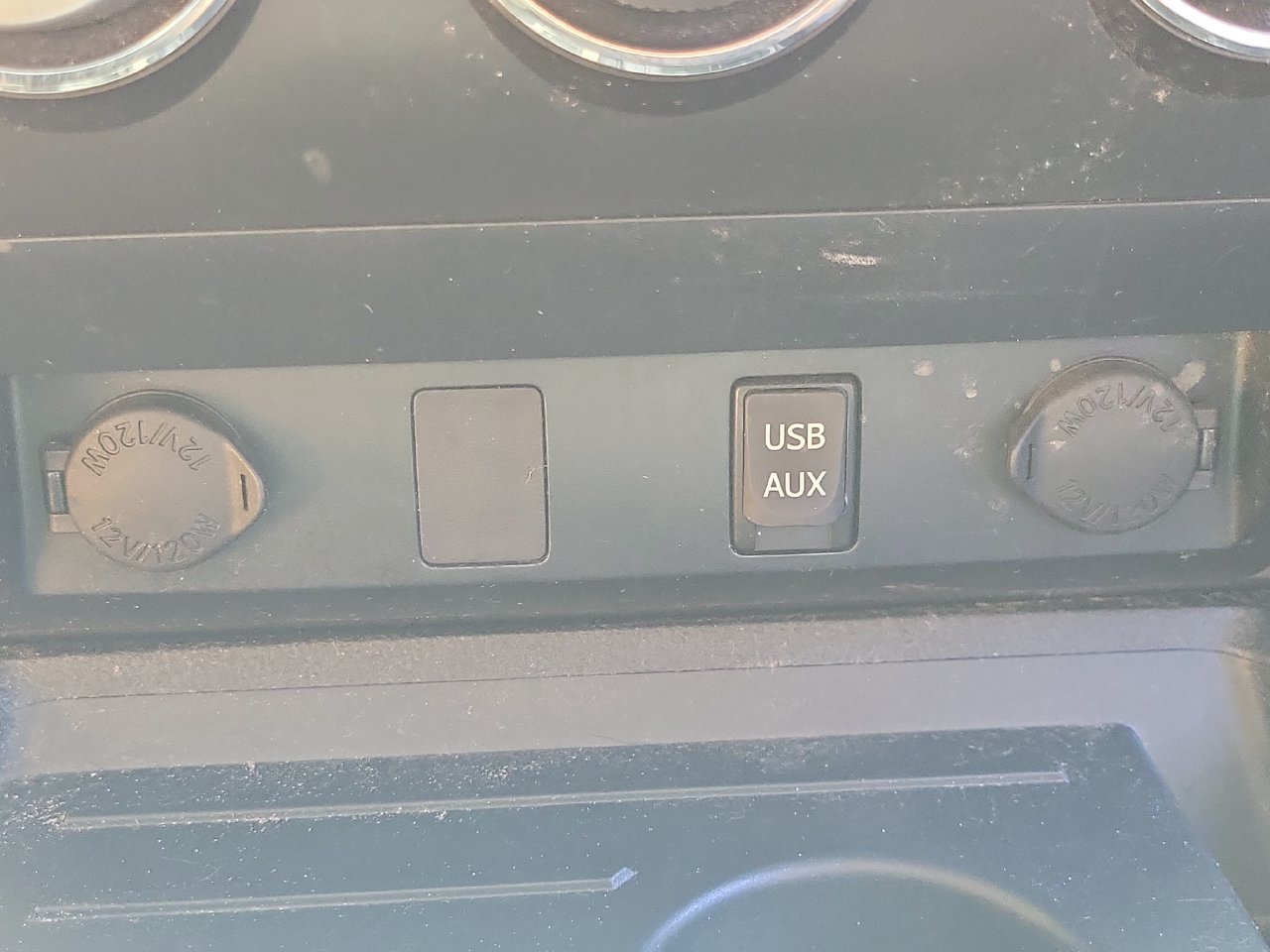 Used 2019 Toyota Tundra SR5 w/ TRD Off Road Package AWD/4WD image 26