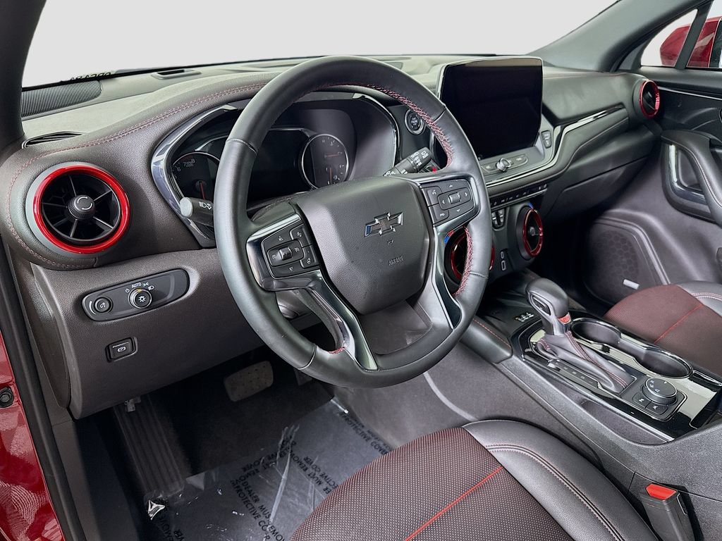 Used 2024 Chevrolet Blazer RS w/ Driver Confidence II Package FWD image 9