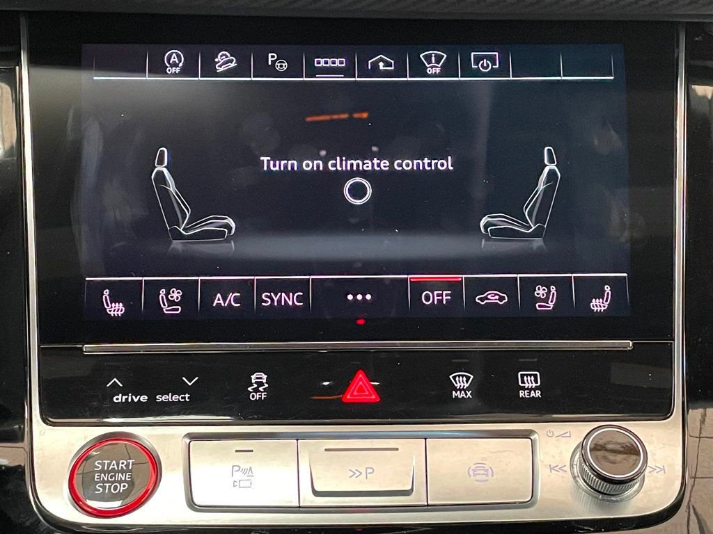 Used 2023 Audi RS Q8 w/ Black Optic Package image 41