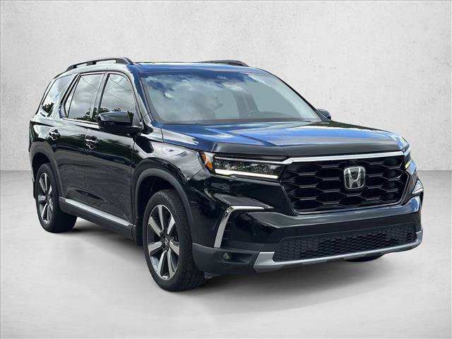 Used 2023 Honda Pilot Elite image 3