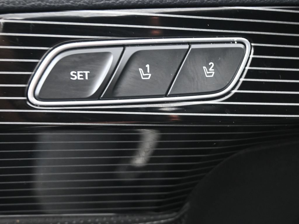Used 2025 Hyundai Palisade Calligraphy FWD image 21