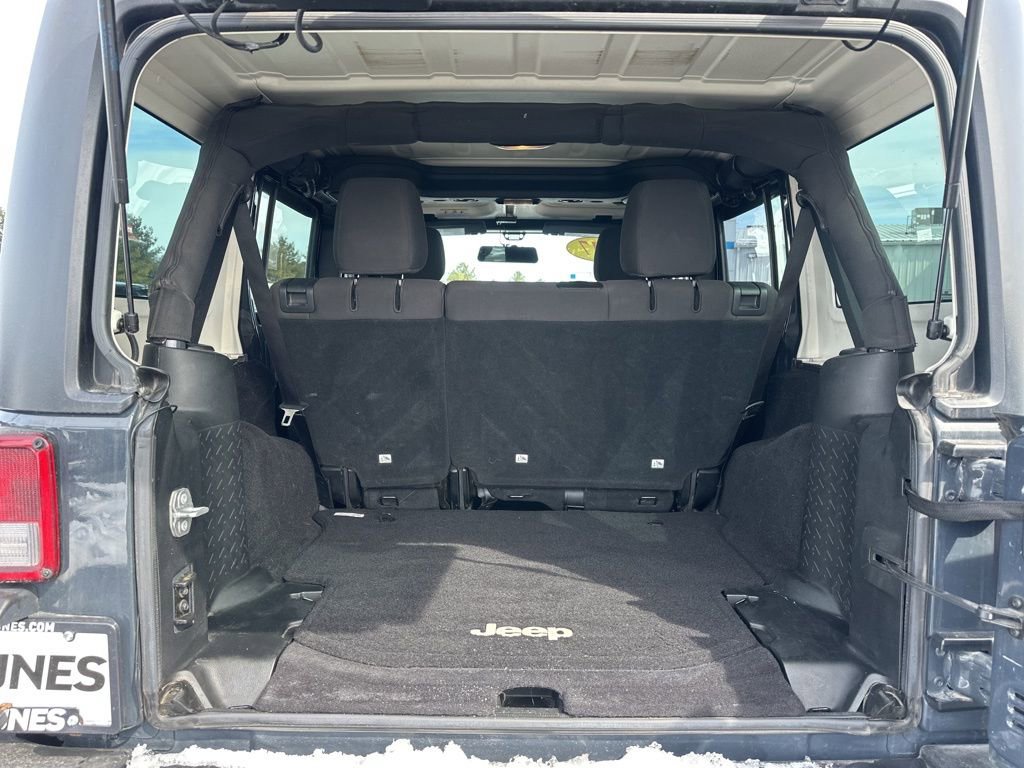 Used 2017 Jeep Wrangler Unlimited Sport w/ Connectivity Group image 10