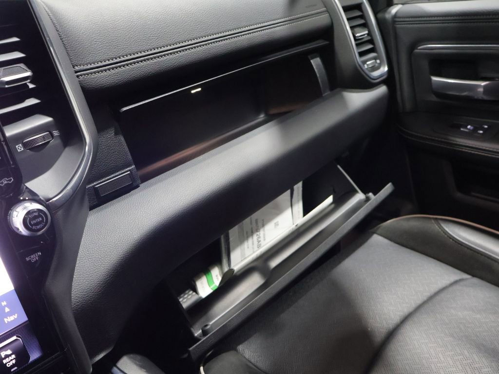 Used 2025 RAM 2500 Laramie image 27