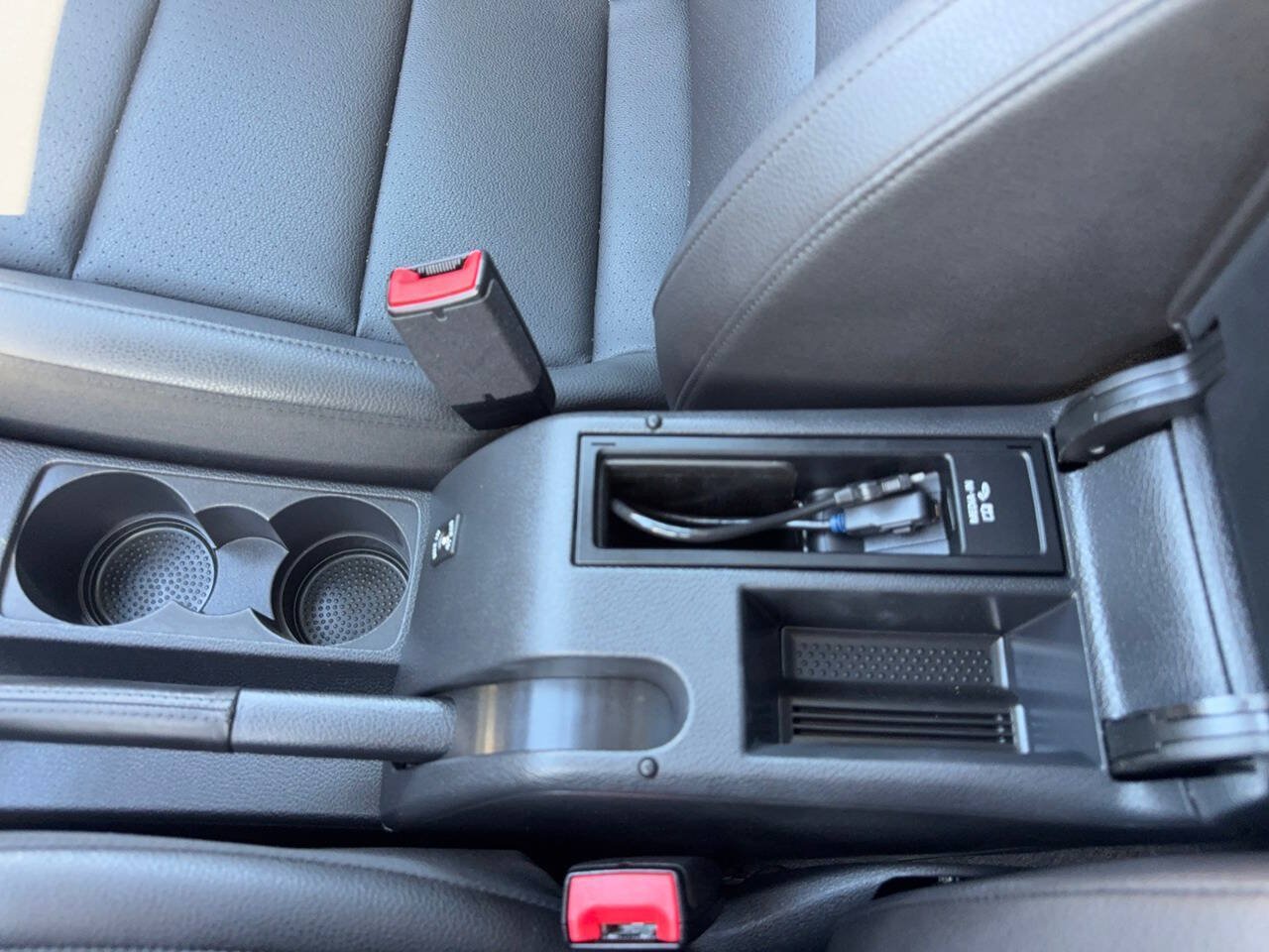 Used 2014 Volkswagen Jetta SE FWD image 34
