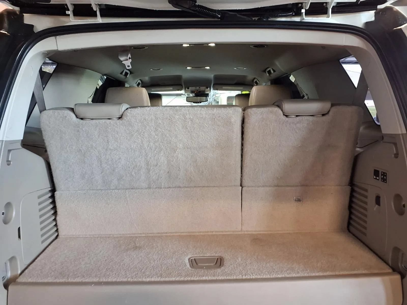 Used 2015 Chevrolet Tahoe LTZ w/ Texas Edition AWD/4WD image 5