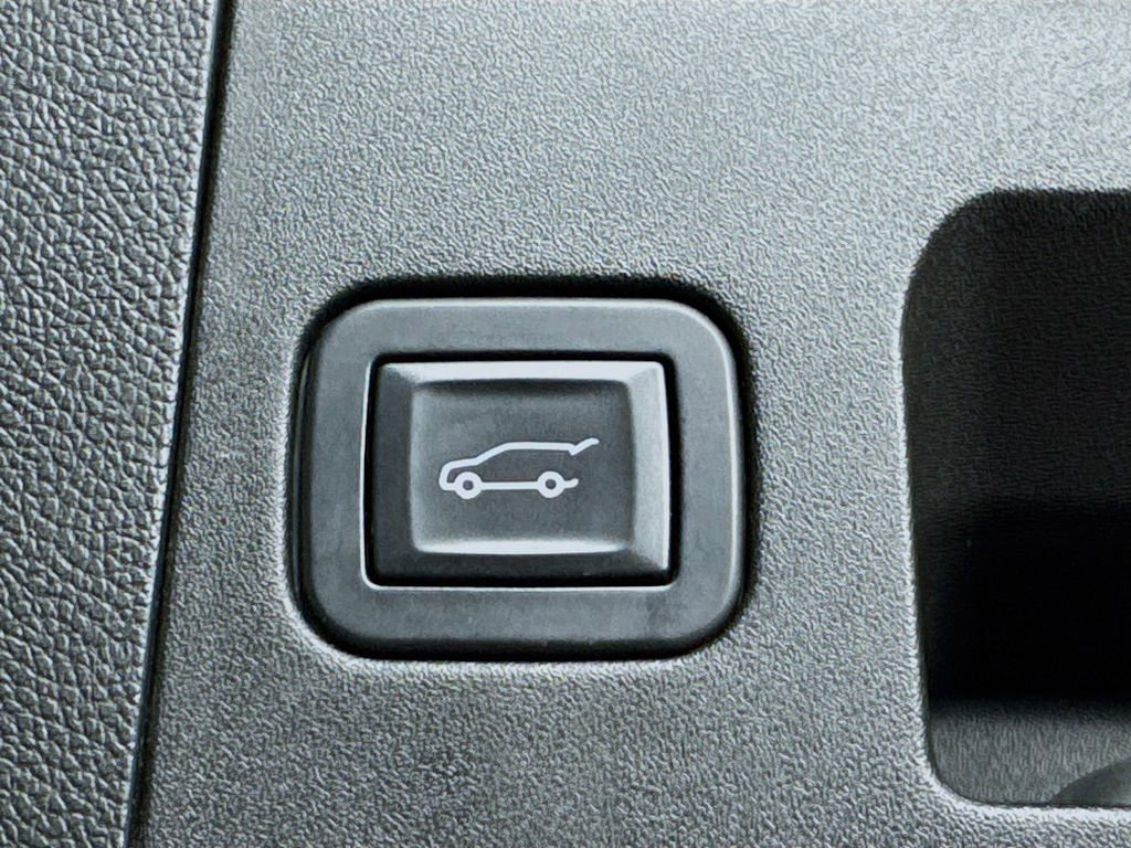 Used 2019 Cadillac XT4 Premium Luxury image 30