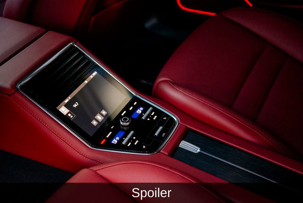 Used 2022 Porsche Panamera Platinum Edition image 17