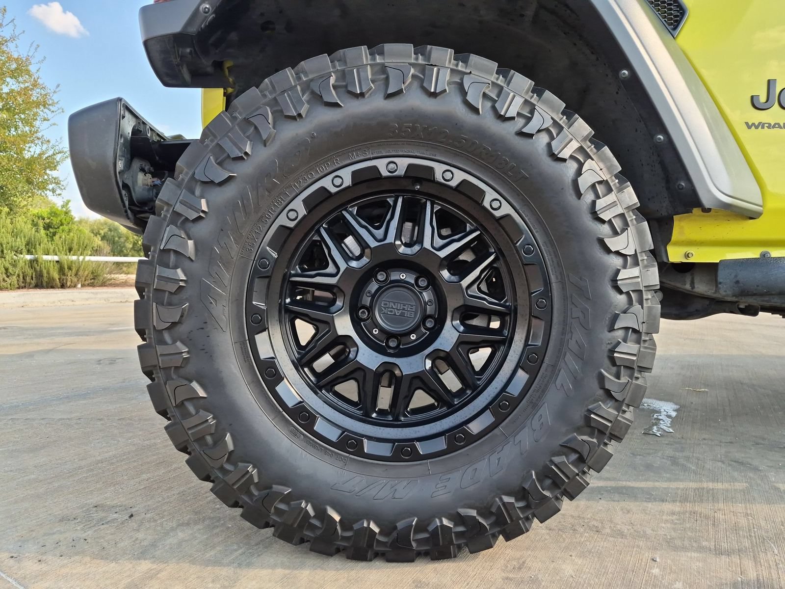 Used 2023 Jeep Wrangler Unlimited Sport AWD/4WD image 29