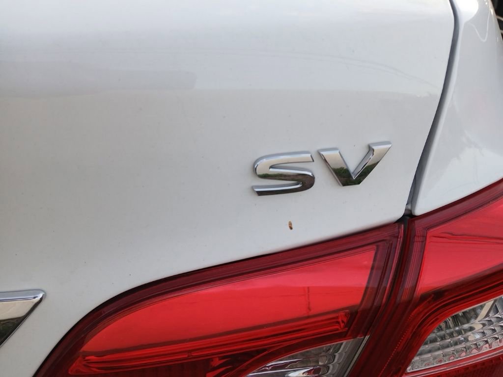 Used 2016 Nissan Sentra SV FWD image 4
