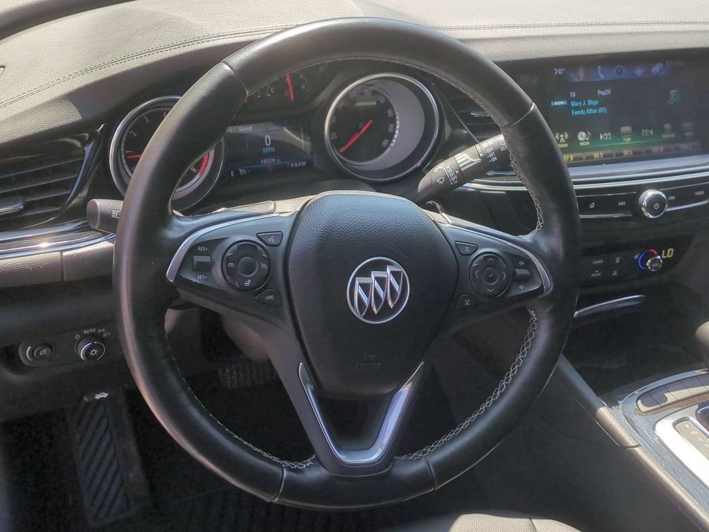 Used 2018 Buick Regal Essence w/ Driver Confidence Package #1 AWD/4WD image 16