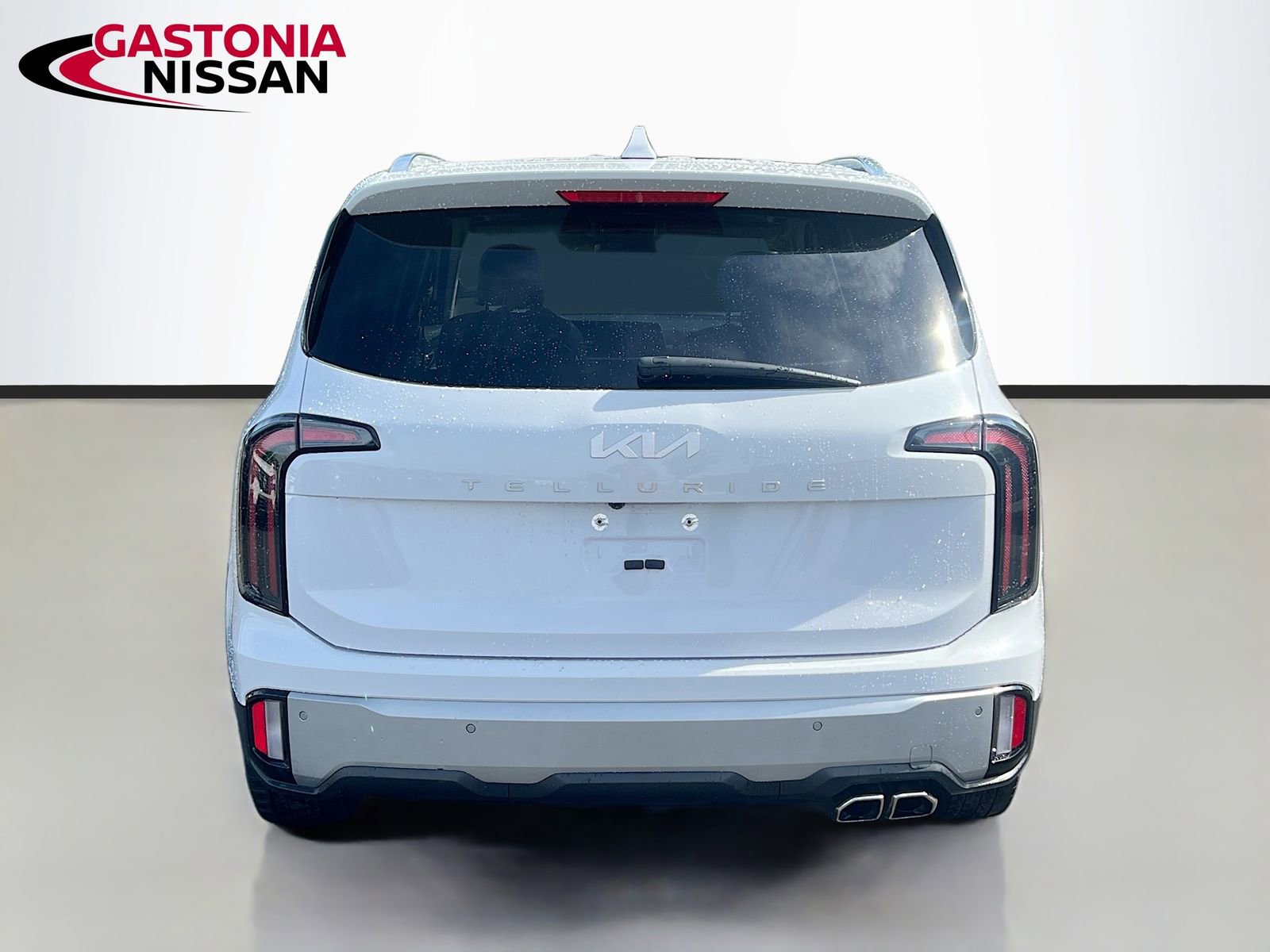 Used 2023 Kia Telluride EX w/ EX Captain's Chair Package image 7