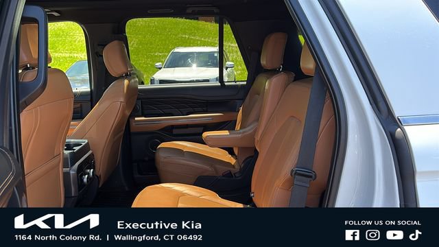 Used 2022 Ford Expedition Platinum AWD/4WD image 26