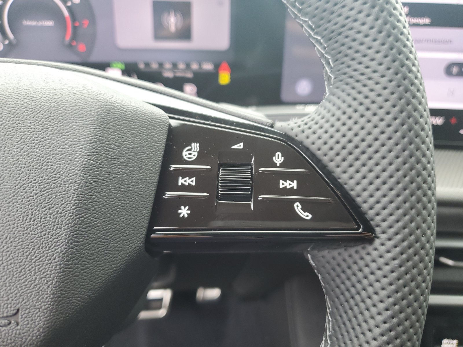 New 2026 Audi SQ5 Prestige AWD/4WD image 30