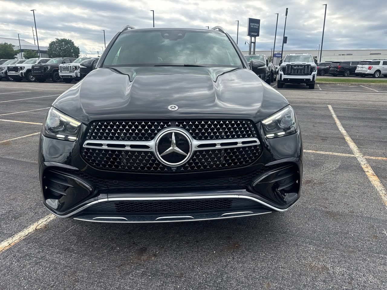 Used 2024 Mercedes-Benz GLE 450 4MATIC image 2