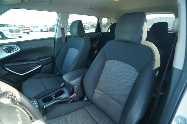 Used 2022 Kia Soul LX w/ Technology Package image 34