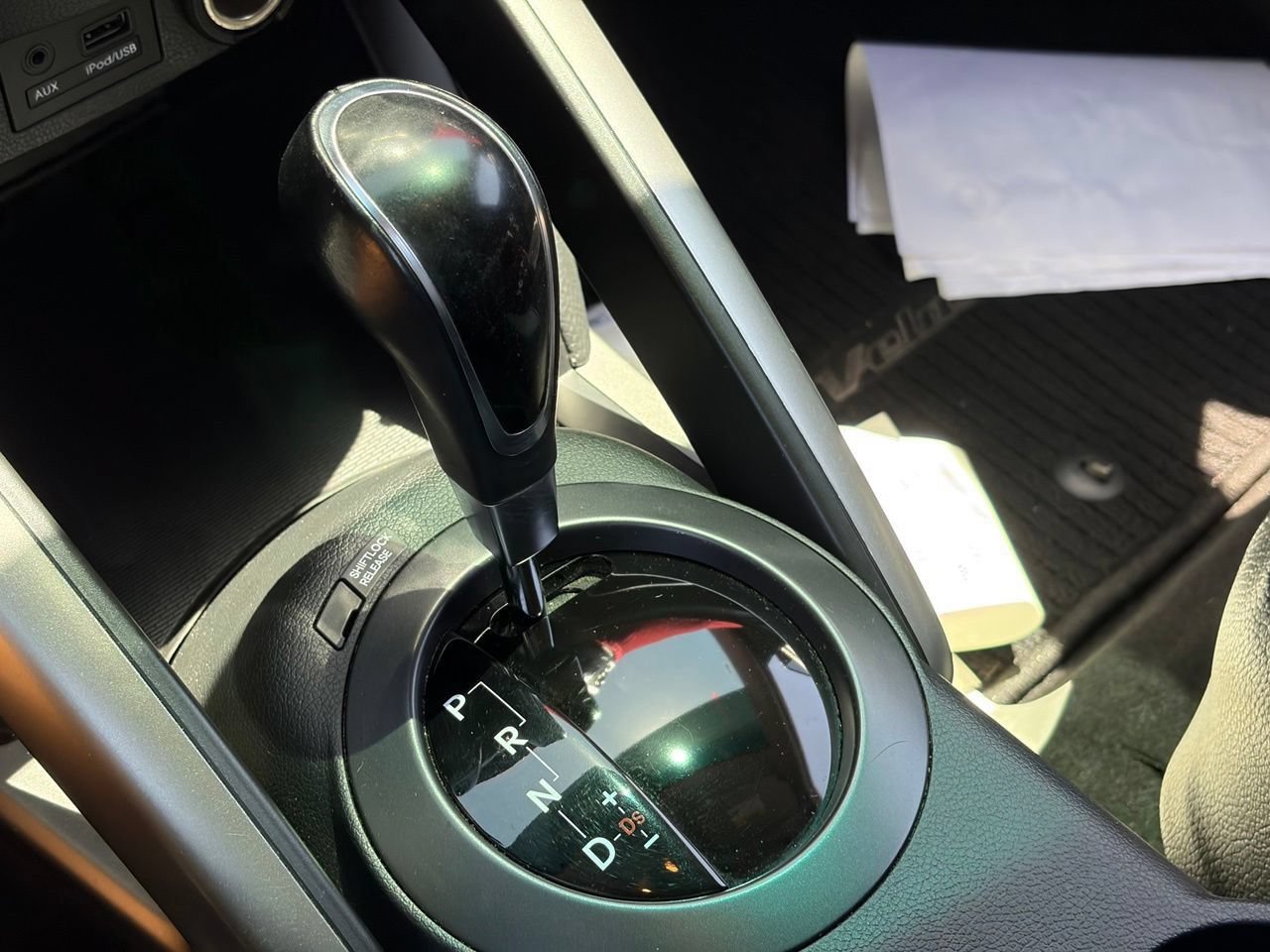 Used 2015 Hyundai Veloster Turbo w/ Option Group 04 FWD image 8
