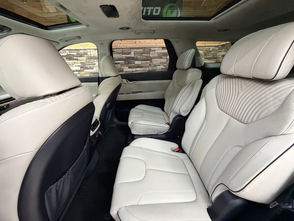 Certified 2023 Hyundai Palisade Calligraphy w/ Cargo Package image 31