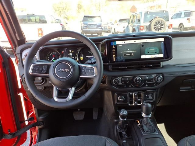 Used 2025 Jeep Wrangler Sahara 4xe image 6