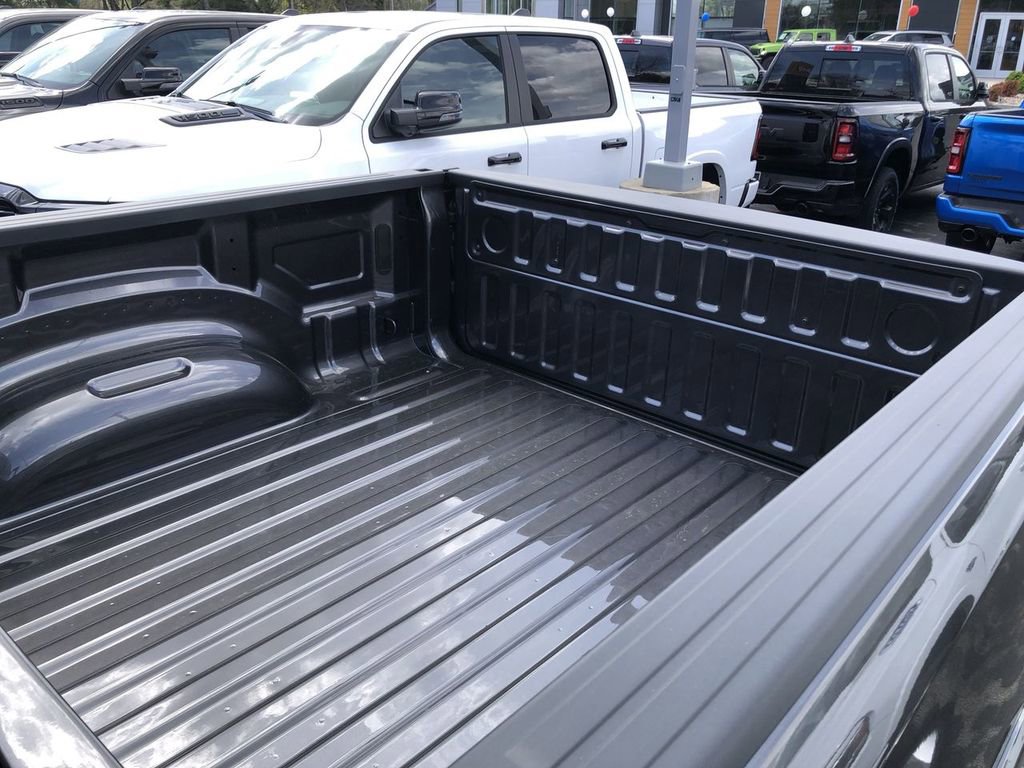 New 2026 RAM 1500 4x4 Crew Cab image 9