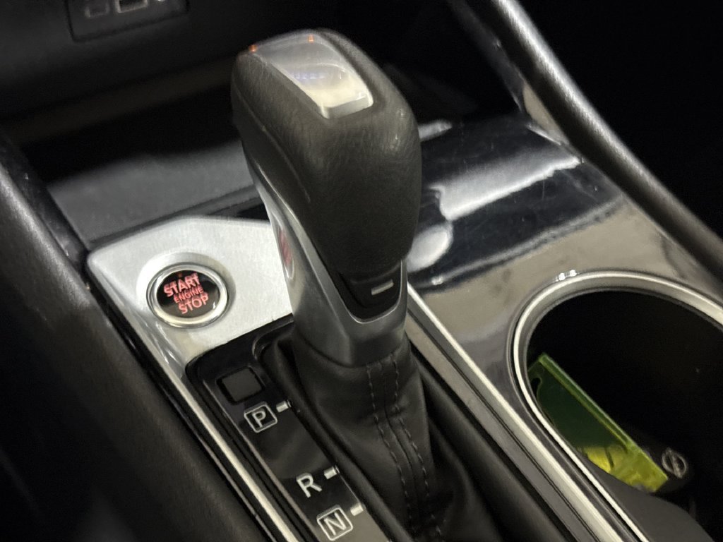 Used 2024 Nissan Altima 2.5 SV FWD image 17