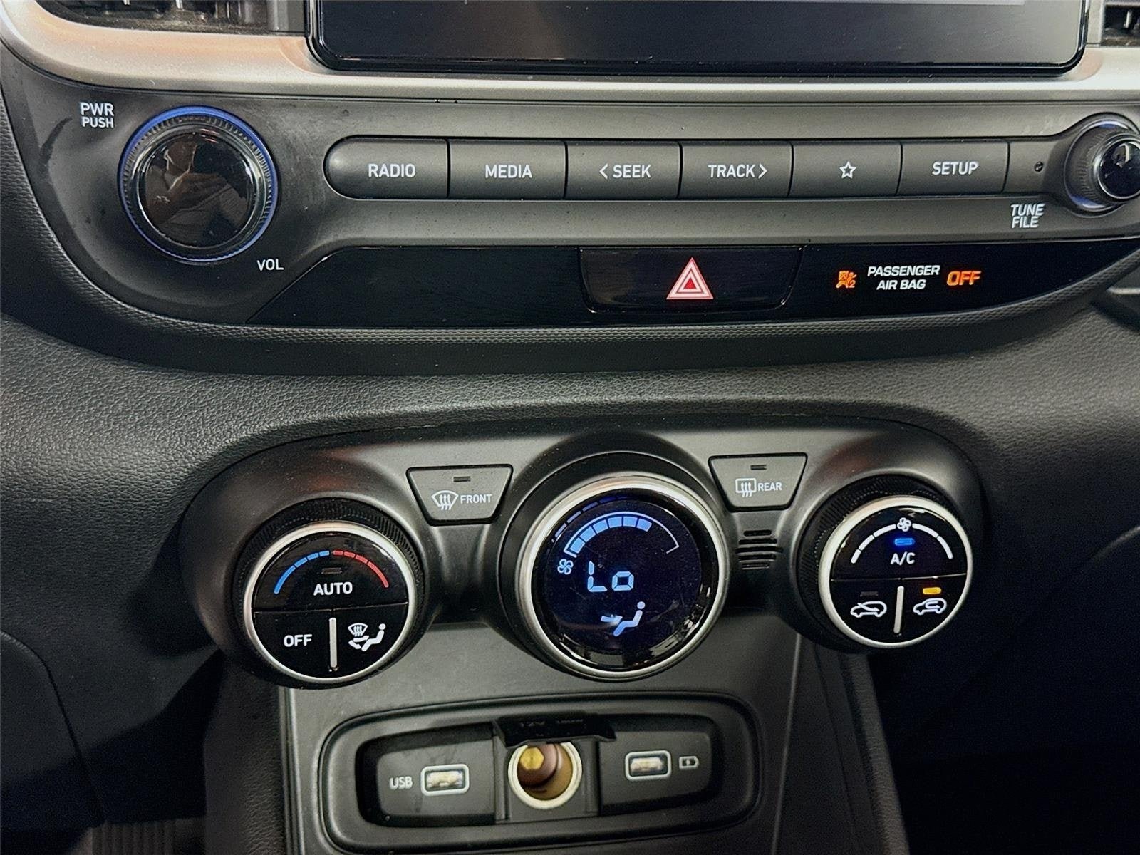 Used 2022 Hyundai Venue SEL w/ Cargo Package FWD image 18