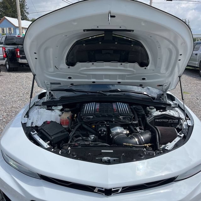 Used 2019 Chevrolet Camaro ZL1 RWD image 21