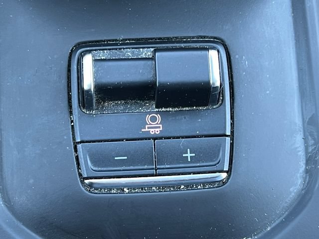 Used 2023 GMC Sierra 1500 AT4 w/ Technology Package AWD/4WD image 35
