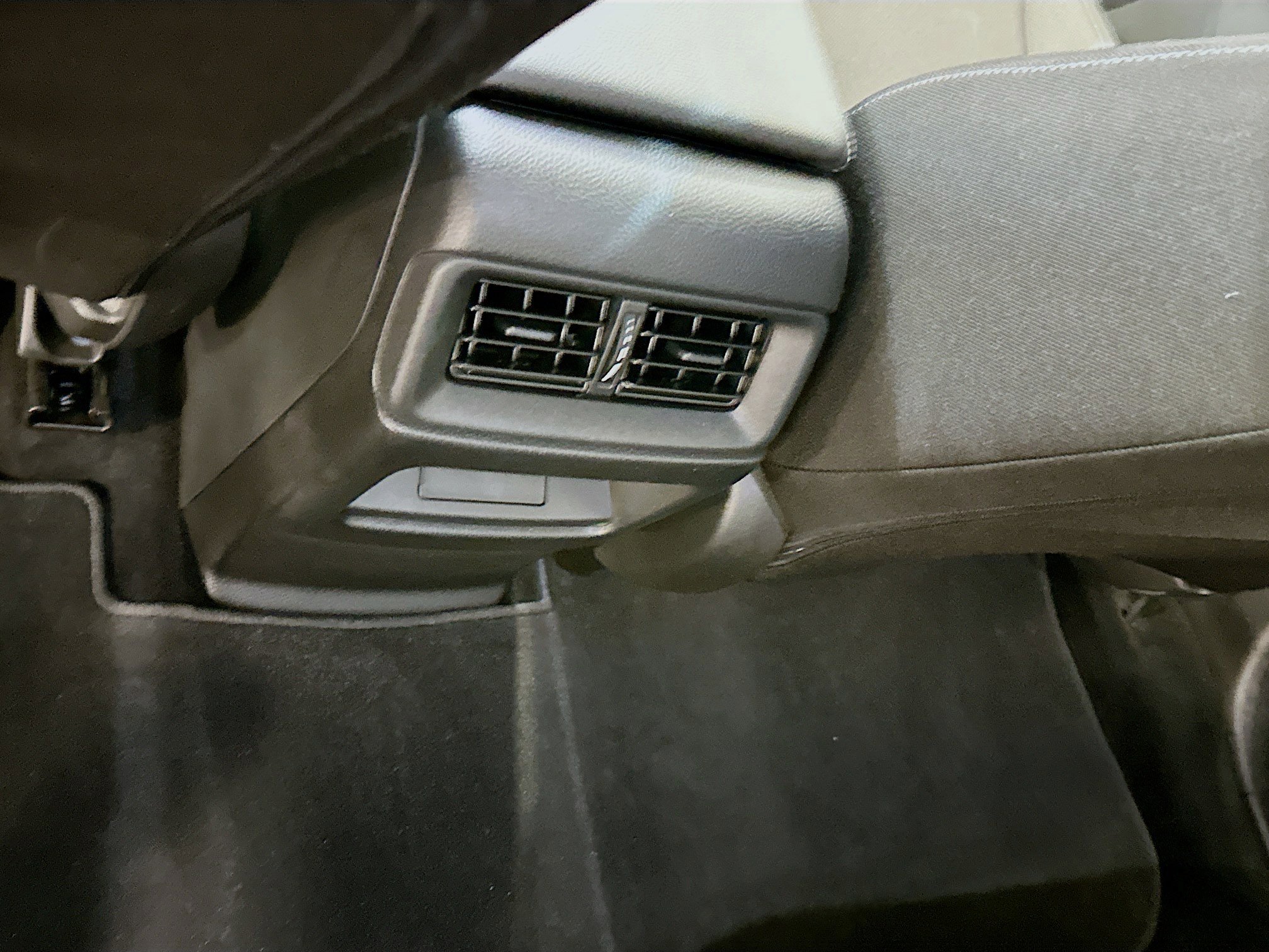 Used 2025 Honda CR-V LX image 27