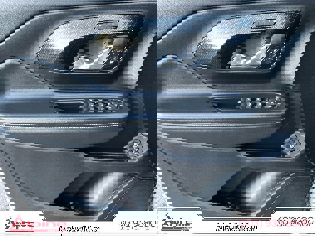 Used 2024 GMC Terrain AT4 image 19